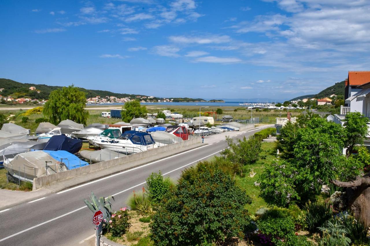 Apartman Belisima Deluxe Supetarska Draga Eksteriør bilde